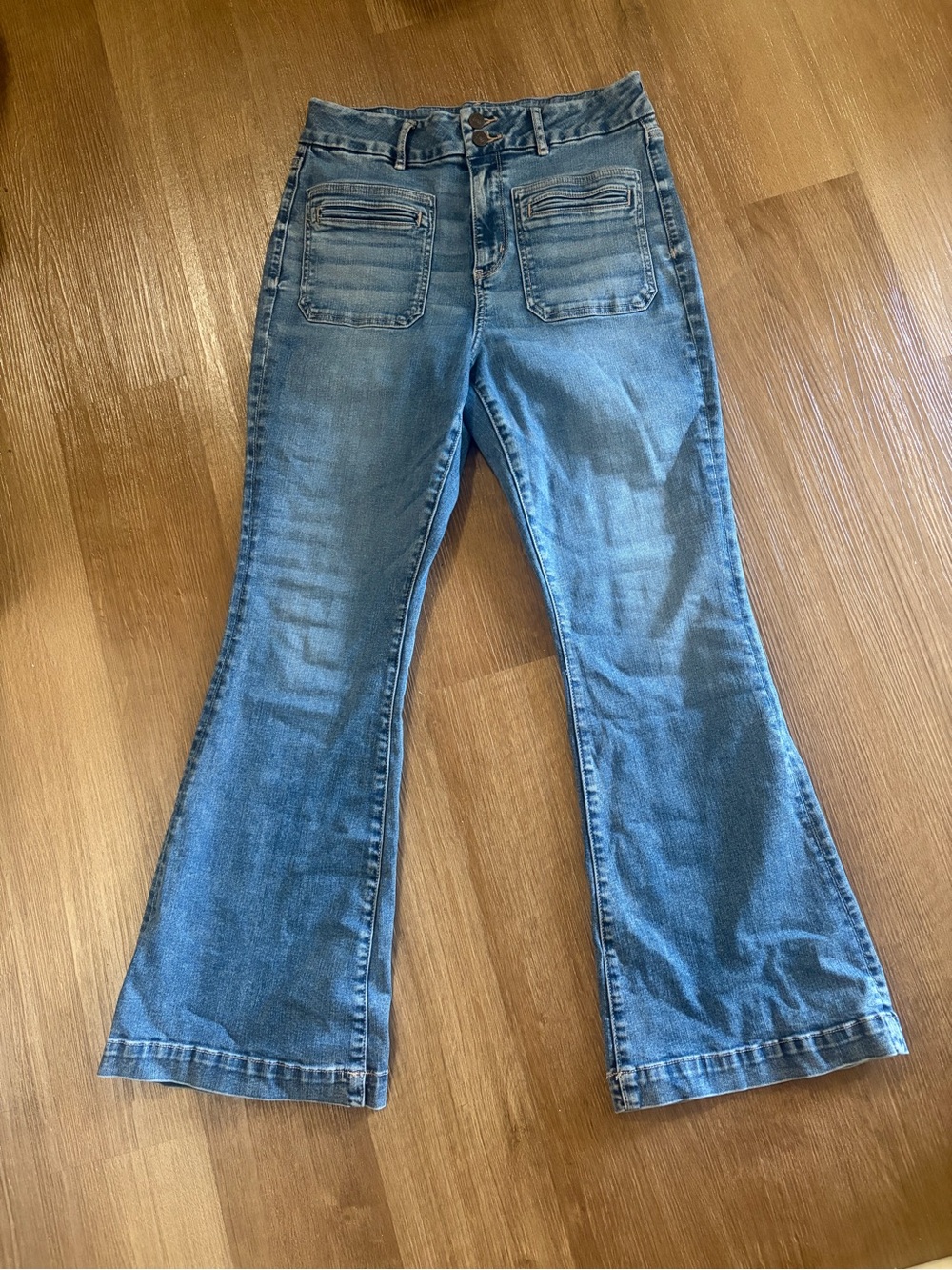 American Eagle next level, curvy super high-rise flare, 10 R, 30 in inseam